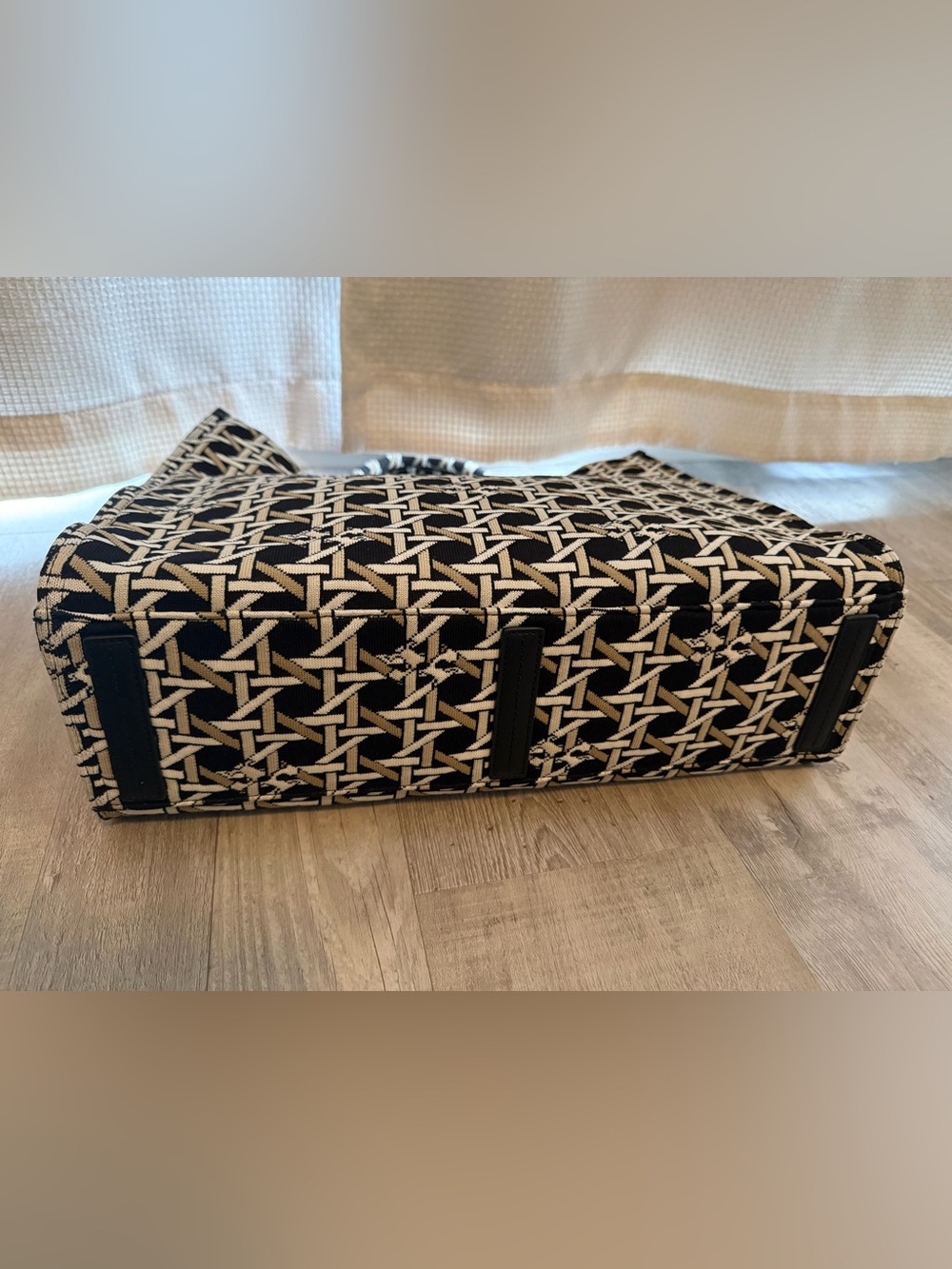 Tory Burch Ella Circular Knit Tote - Black, White and Tan - Picture 3 of 16